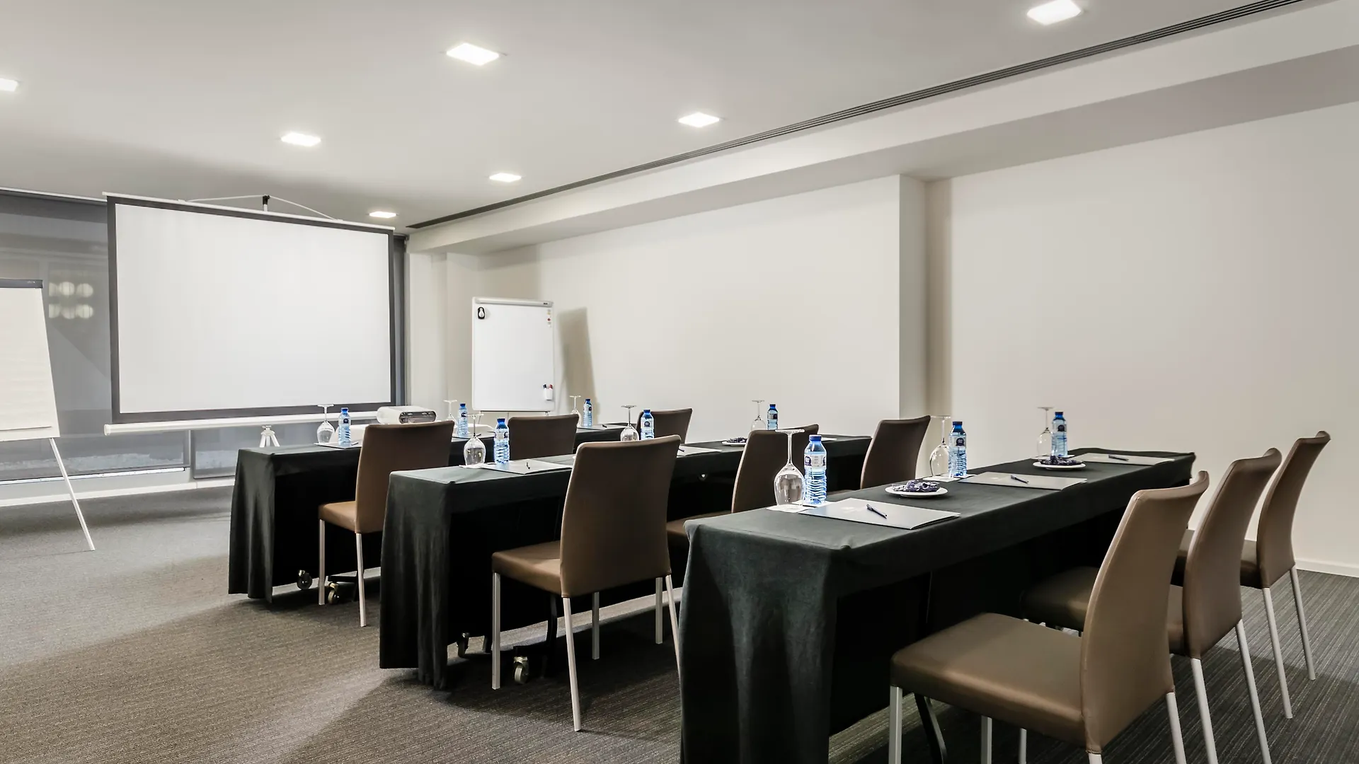 Ikonik Lex Hotel L'Hospitalet de Llobregat 4*,