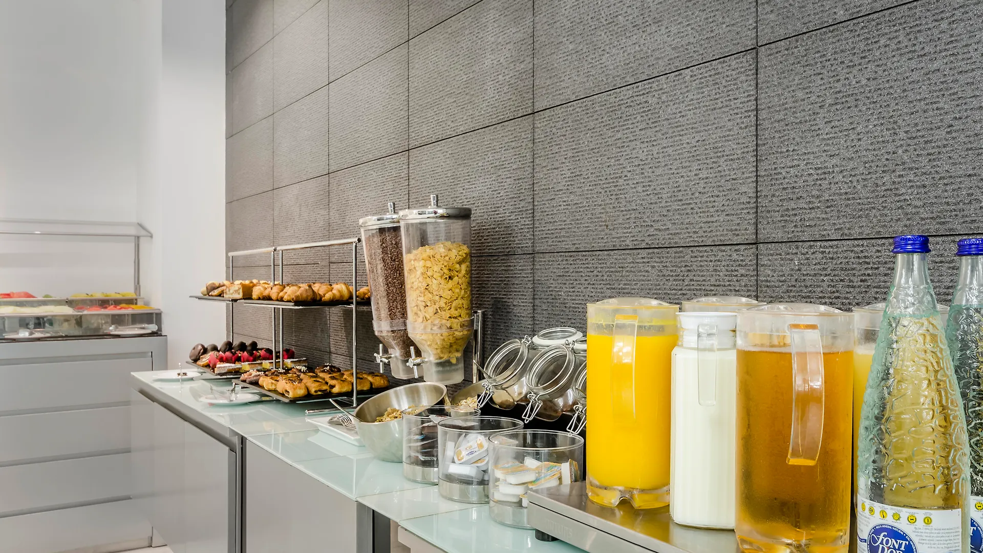 ****  Ikonik Lex Hotel L'Hospitalet de Llobregat Spain